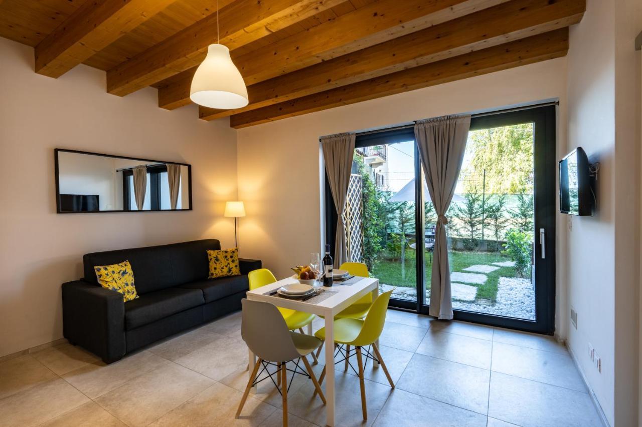 Casa Tina Holiday Home Диано-д'Альба Экстерьер фото